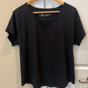 NWOT Tranquility Raglan Sleeve Top. Buttery soft!!